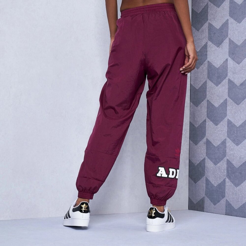 ADIDAS ORIGINALS Jogger Pants XL Logo Play Track Pants Victory Crimson Red Maroo - Picture 4 of 13